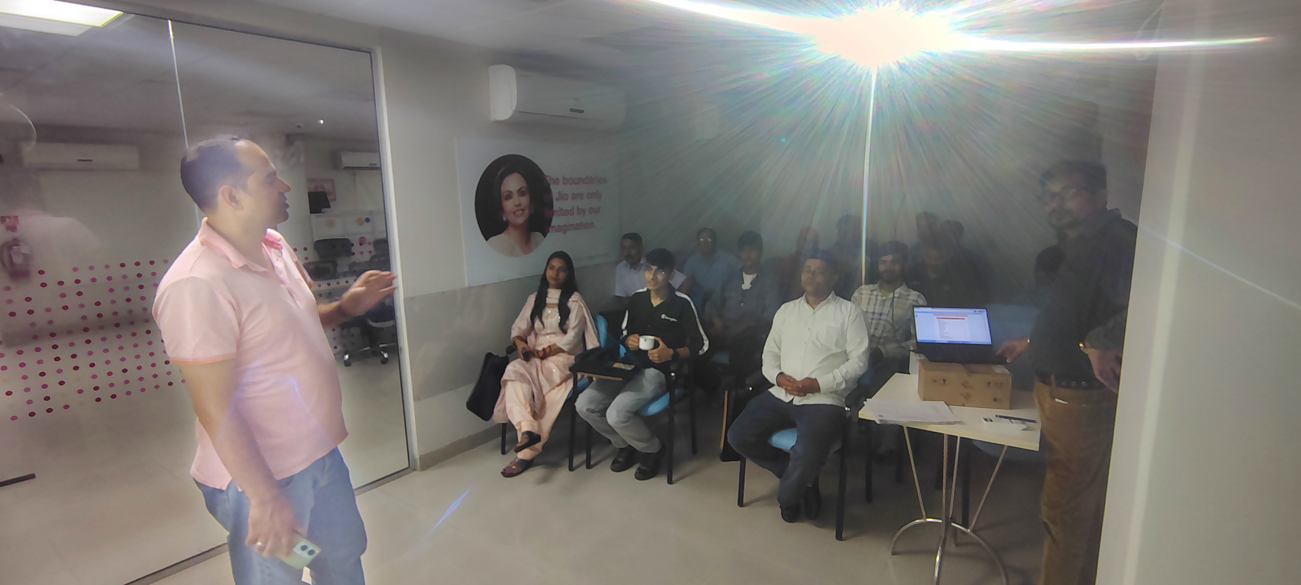 रिलायंस जियो इन्फोकॉम लिमिटेड द्वारा कुल्लू (हिमाचल प्रदेश) में उपभोक्ता शिक्षा कार्यशाला