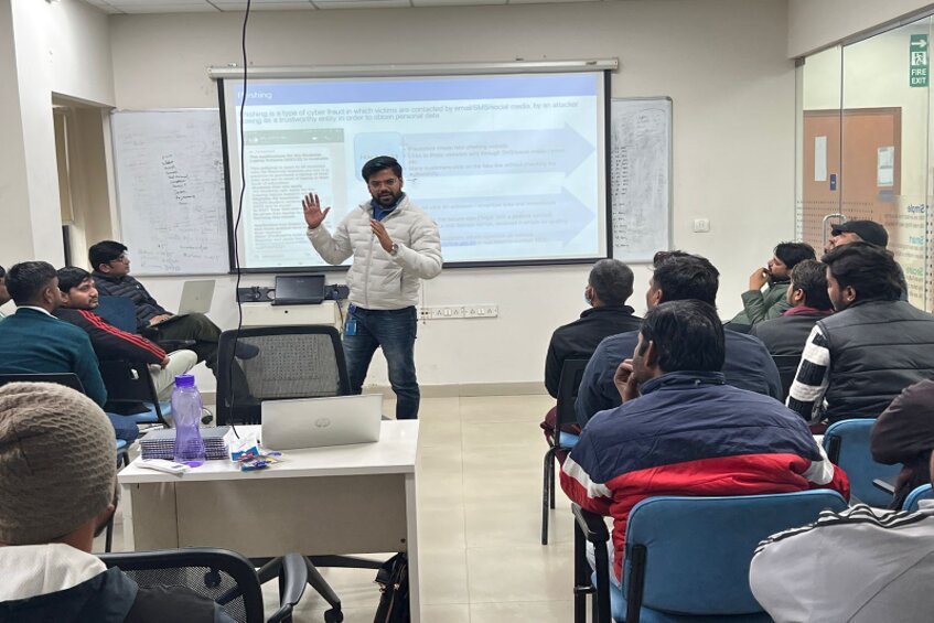 रिलायंस जियो इन्फोकॉम लिमिटेड द्वारा नोएडा (दिल्ली एनसीआर) में उपभोक्ता शिक्षा कार्यशाला