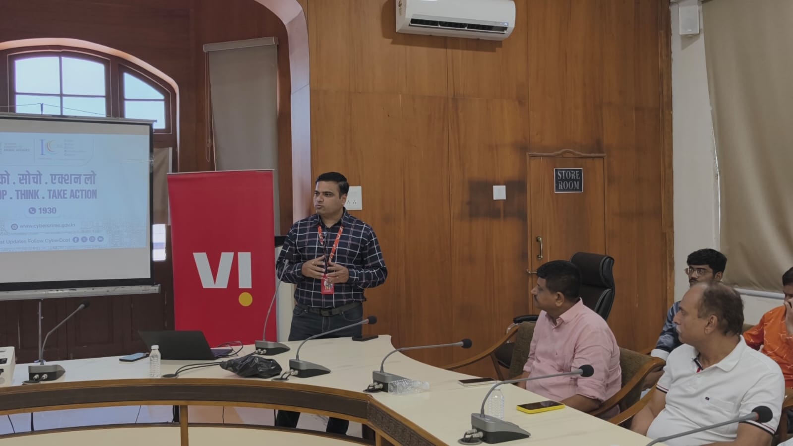 Consumer Education Workshop at Junagadh (Gujarat) by Vodafone Idea Ltd.